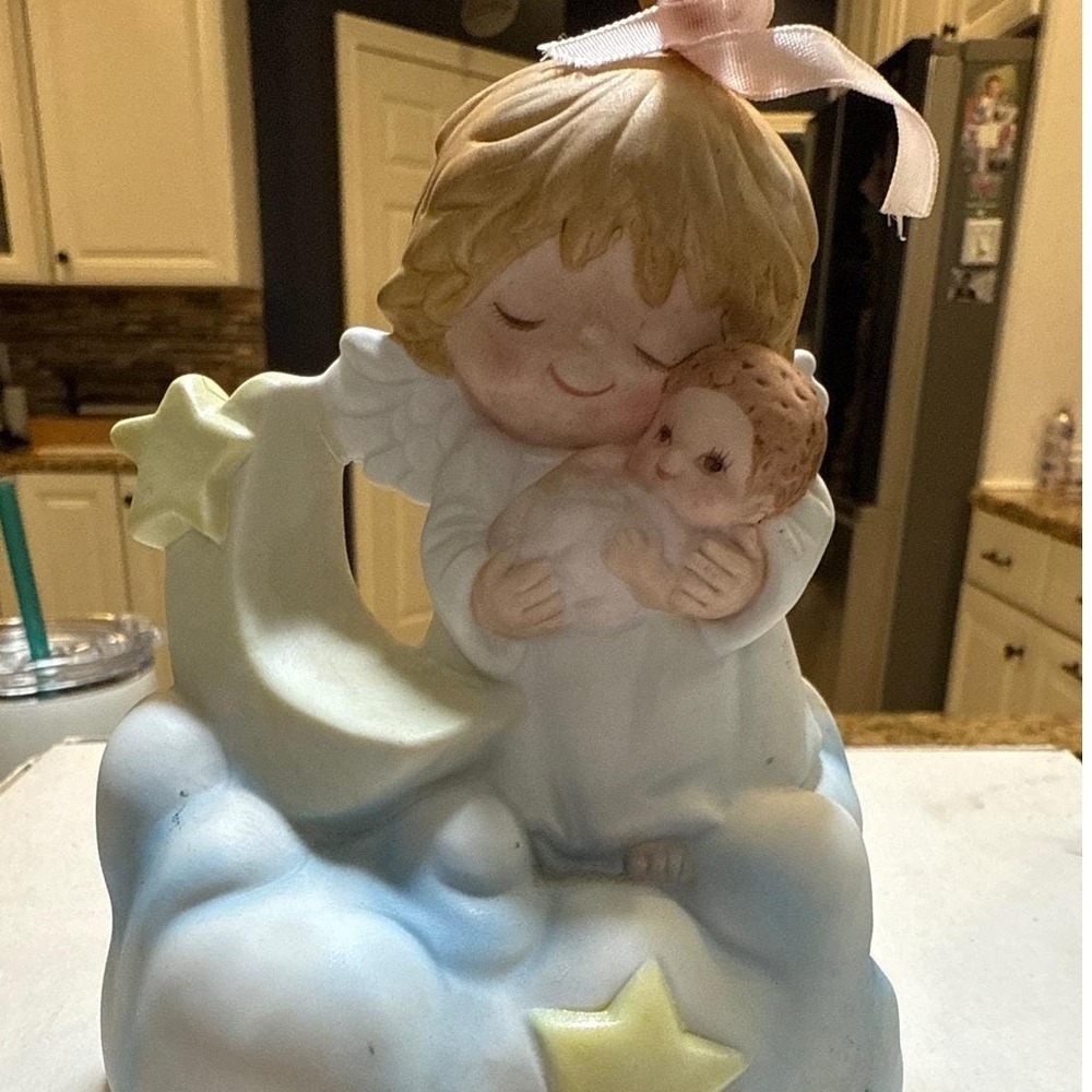 Angel Baby Moon Cloud‎ Star Porcelain Musical Figurine Decoration Decor